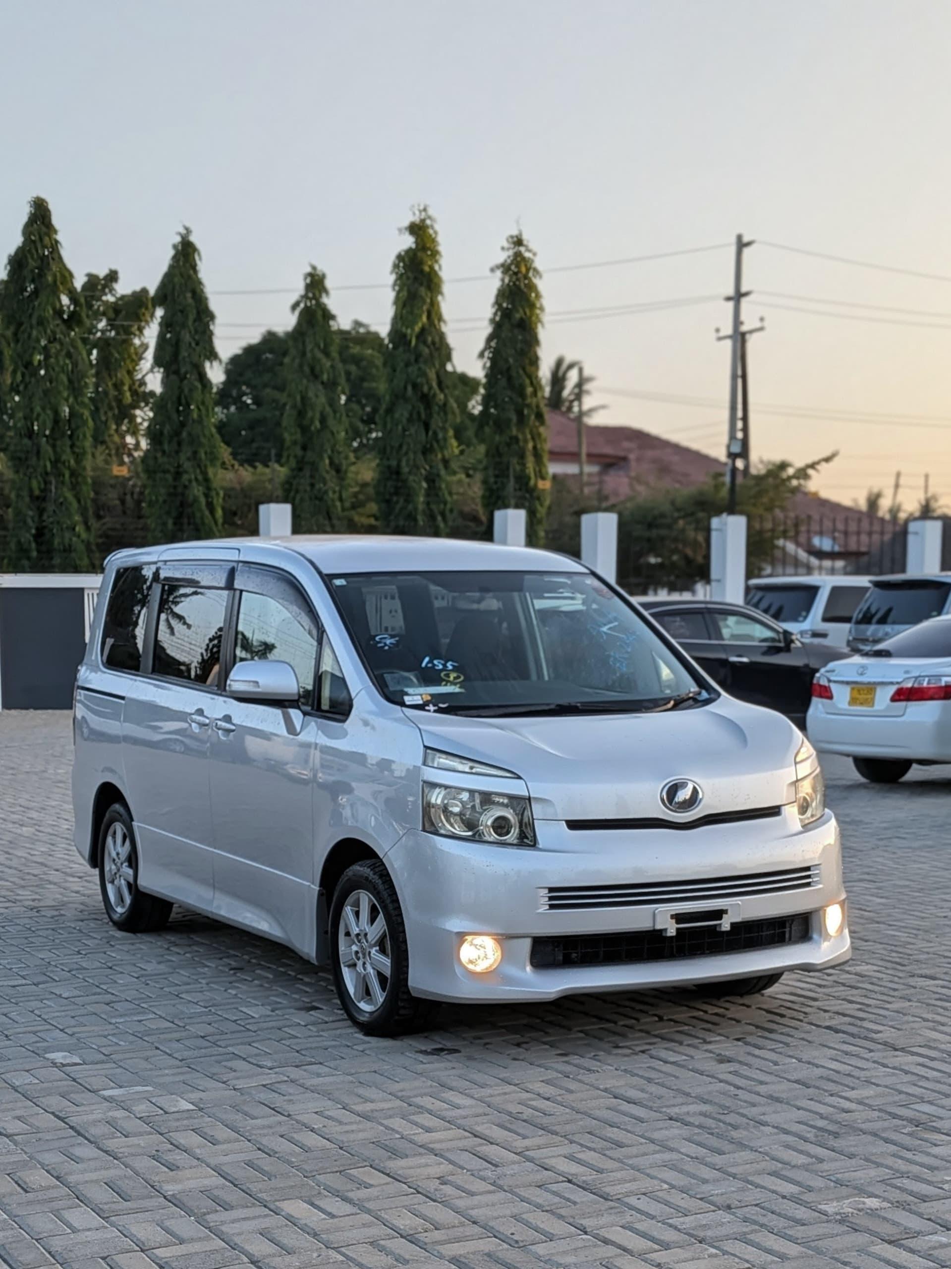 2009 TOYOTA VOXY ZRR70 2.0 VALVEMATIC